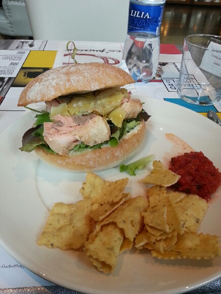 salmonburger