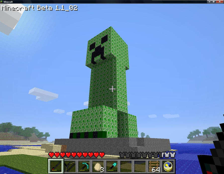 Minecraft Creeper statue