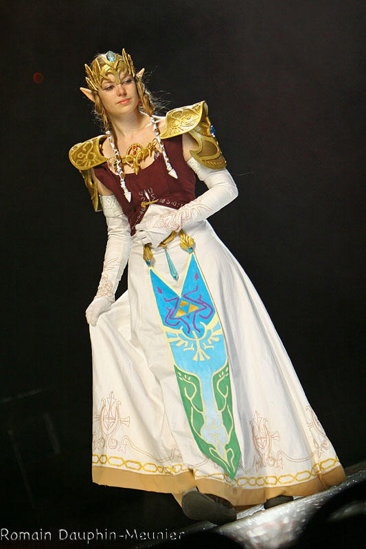 Princess Zelda of Hyrule by Narayu on DeviantArt