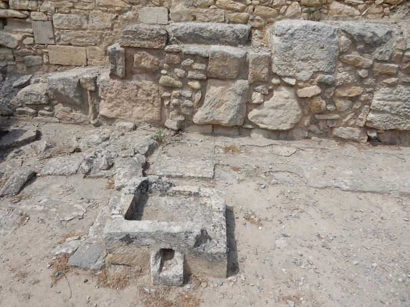 Crete - Knosos - Stones by Gwathiell