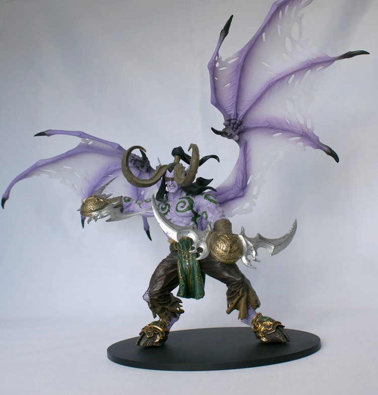 Illidan Stormrage Deluxe Collector's Figure