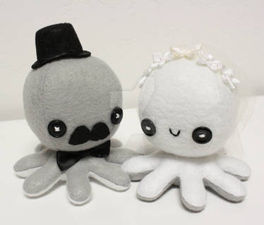 Wedding octo-plushies