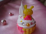 Loveholic Cupcake by Lustfulwish