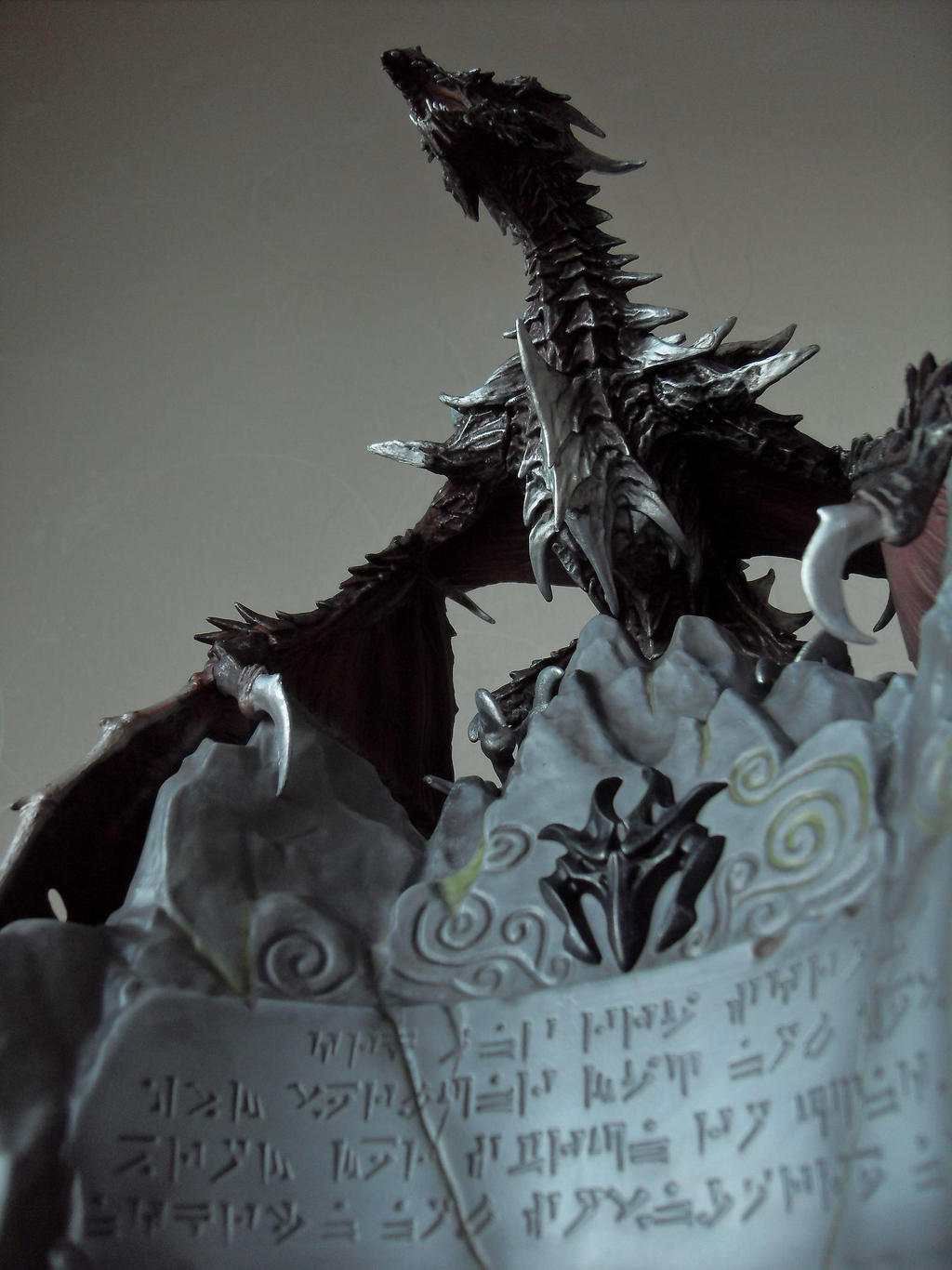 Alduin Statue Wall by Fenixxero on DeviantArt