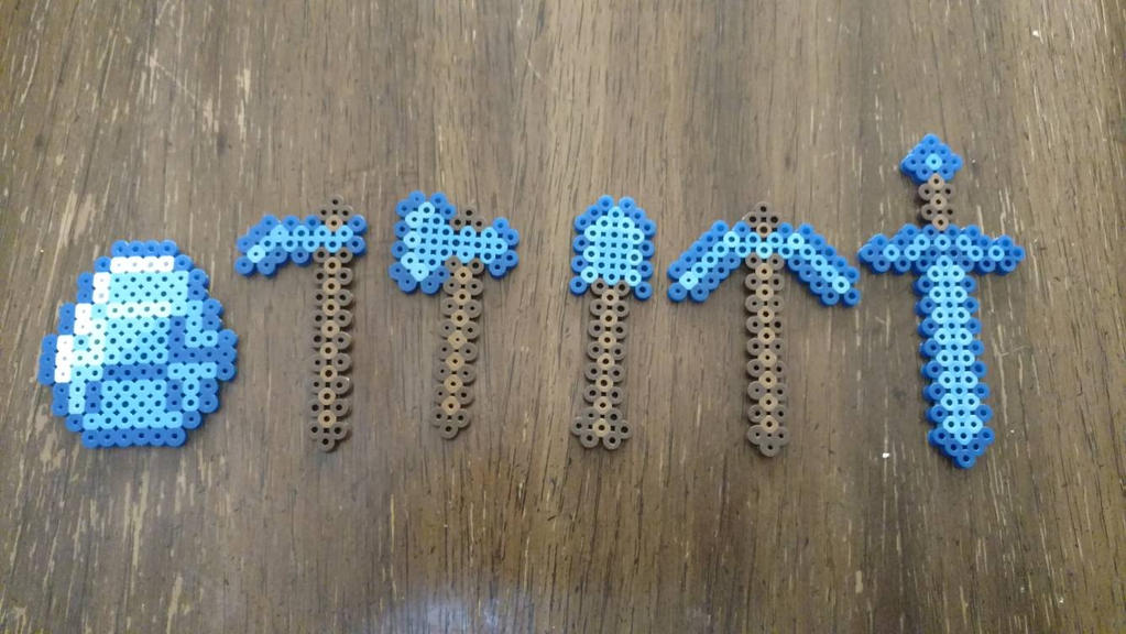 Diamond Minecraft set by manicperlerbeads on DeviantArt