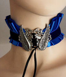 Blue winged choker I