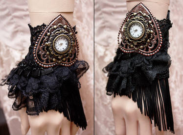 Retro Glamour gothic watch cuff II