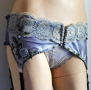 Glamour Rococo Gothic garter belt II