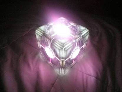 XL Companion Cube - Light