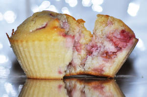 strawberry muffin