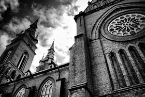 . Saint Cross III .