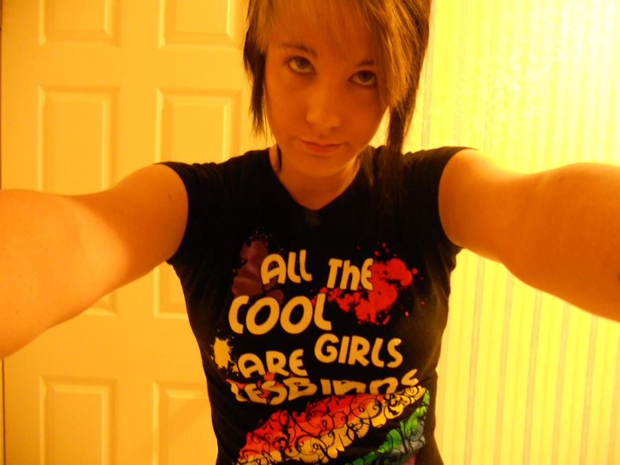 All the cool girls are lesbian