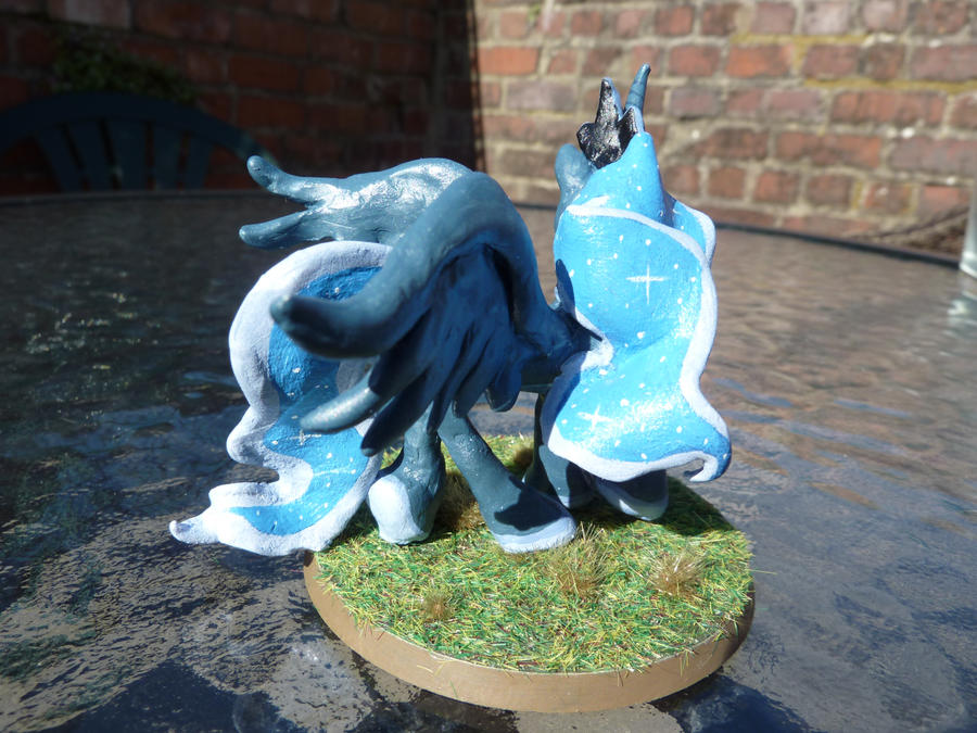 My Little Pony Princess Luna Sculpture more pics