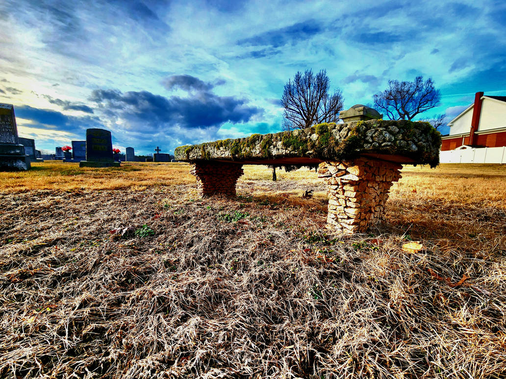Forgotten Bench by des2338 on DeviantArt