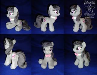 COMMISSION: Octavia 10 inches plushie