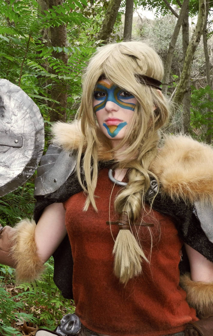 how to your Astrid dragon cosplay train how to your Astrid dragon cosplay train