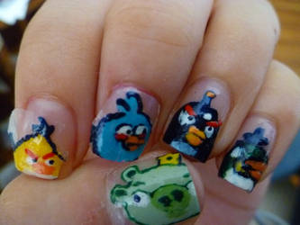 Angry birds nail art 1.1