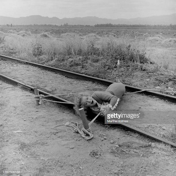 Ropes by rachelevens on DeviantArt