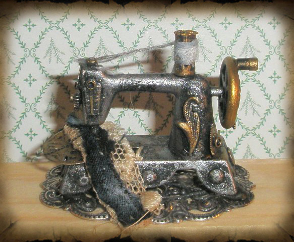 Steampunk Sewing Machine Mini