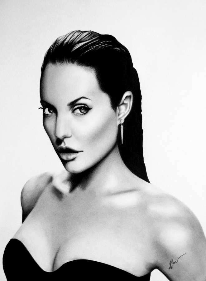 Angelina Jolie