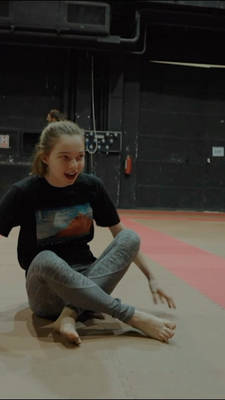 i wonder if Emma Myers is ticklish