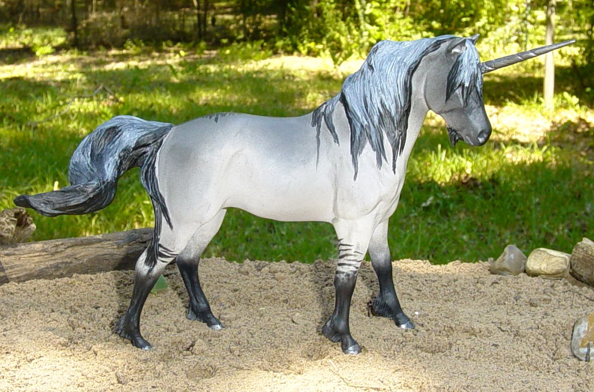 Idril: Grulla Unicorn Mare