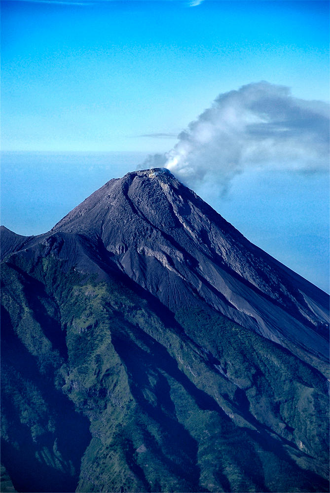 merapi 2 by Kampungjati7 on DeviantArt