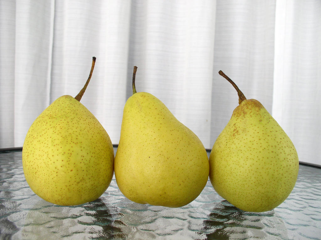3 Pears