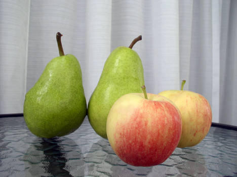 Fruit Composition 32