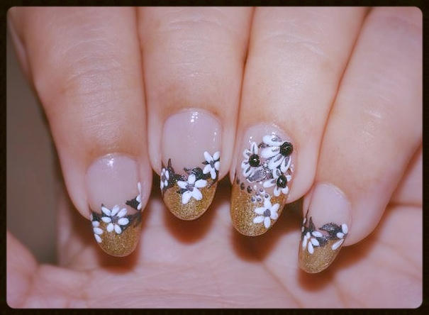 Nail Art White Flowers on Gold Tips by Gorgeousnails