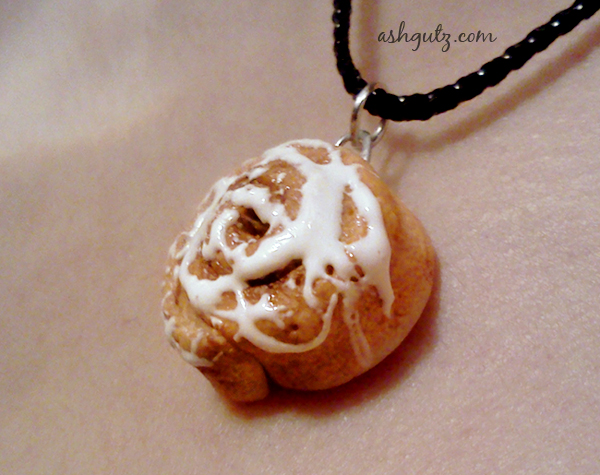 Cinnamon roll necklace