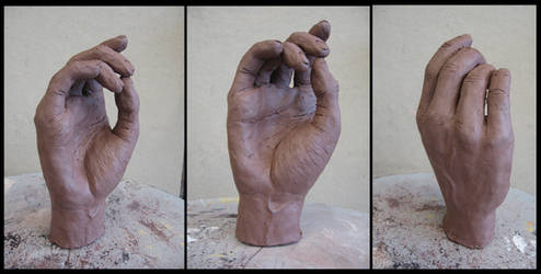 Main/Hand sculpture