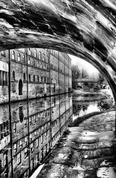 Kirkstall Flats and Bridge