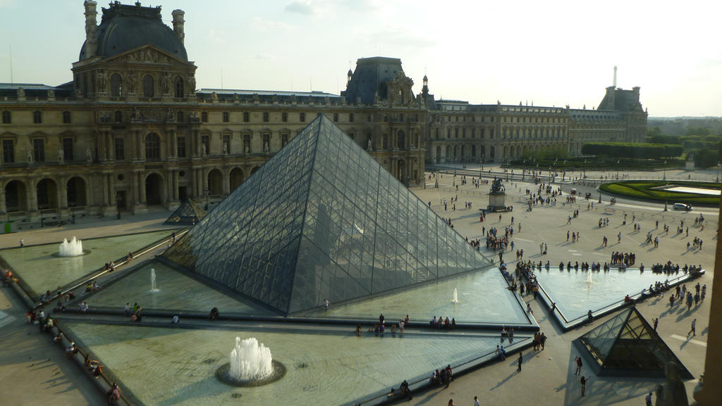 Louvre Pyramid