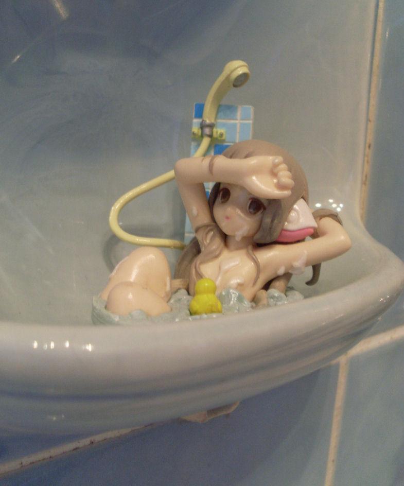 chii takes a bath