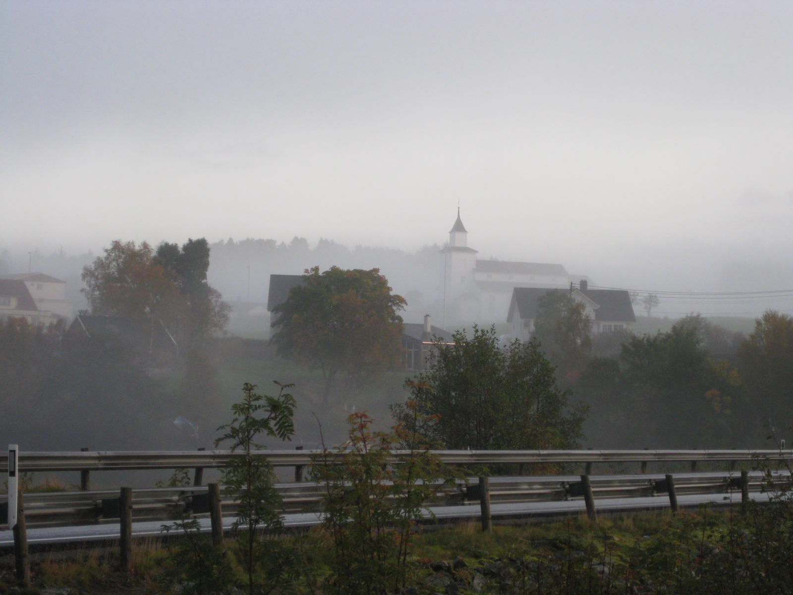 Sveio in fog