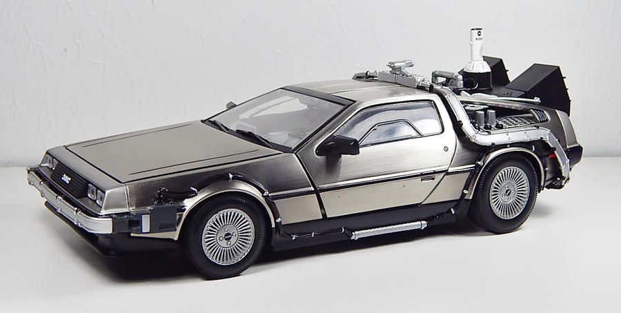 Sunstar Back to the Future Part 2 Delorean