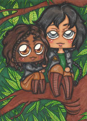 HG Katniss and Rue on the tree