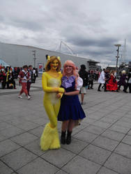 Sheryl Nome + Pikachu cosplay