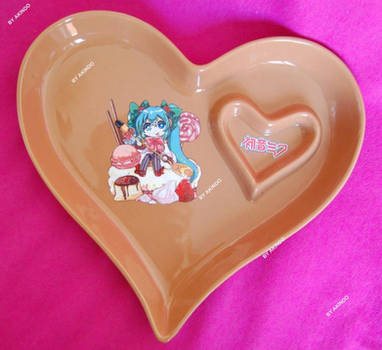 Hand painted Vocaloid heart-shaped ceramic dish by SimonaZ