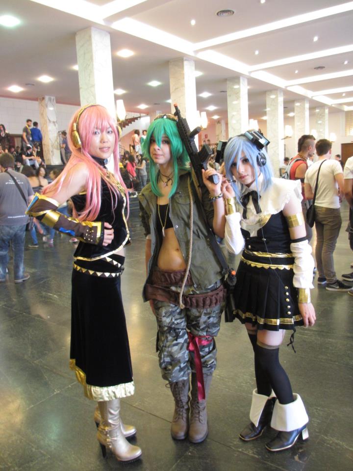 Ring Suzune, Luka Megurine and GUMI