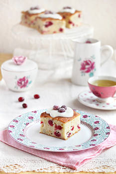 Cranberry cake