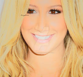 Ashley Tisdale 004