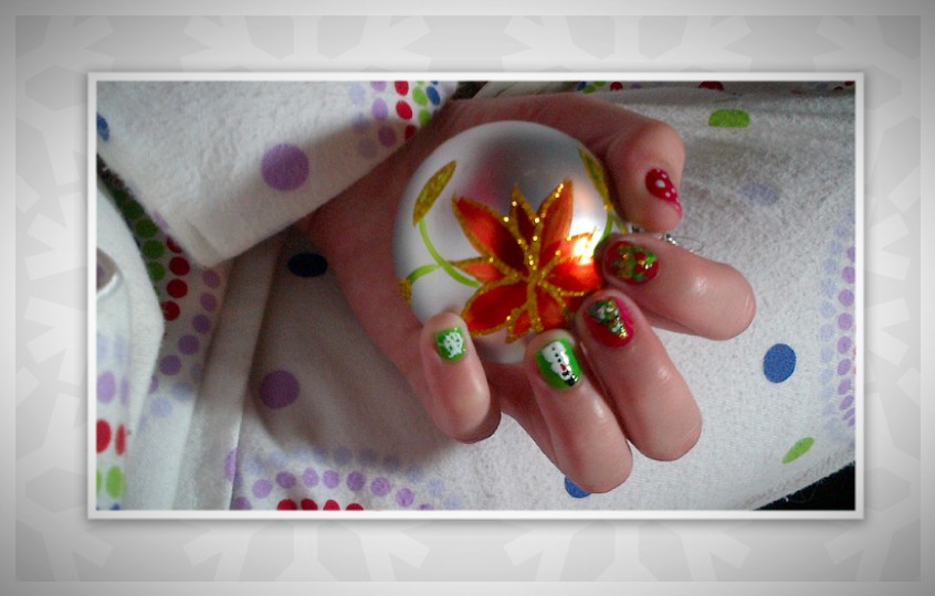 Christmas Nail Art 9