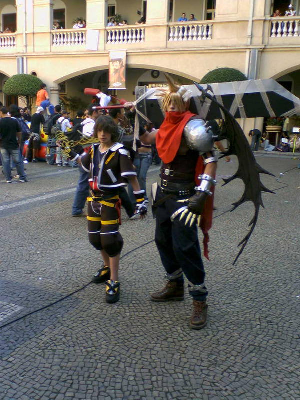 Sora and Cloud cosplay