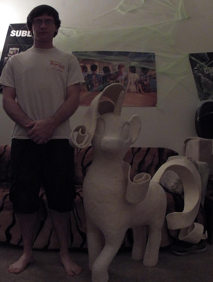 Rarity statue before paint.