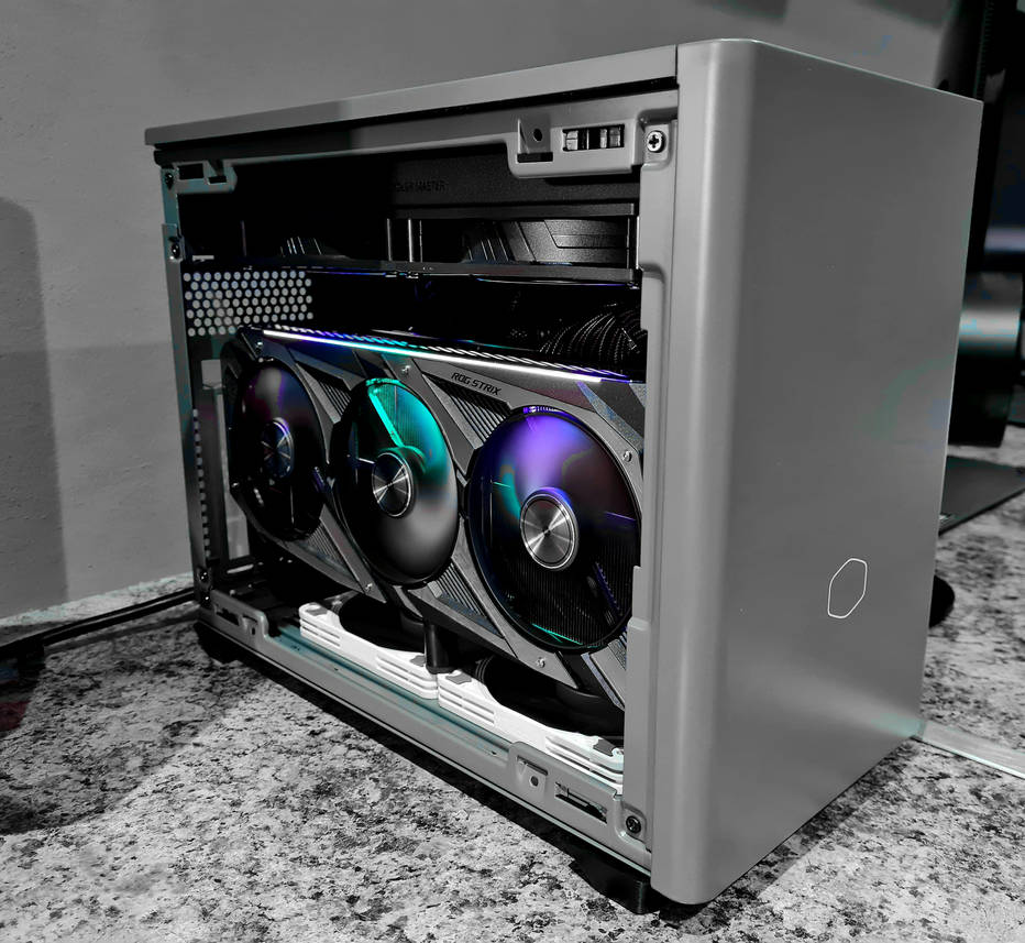 My Mini Itx build. by UsqueMortis on DeviantArt