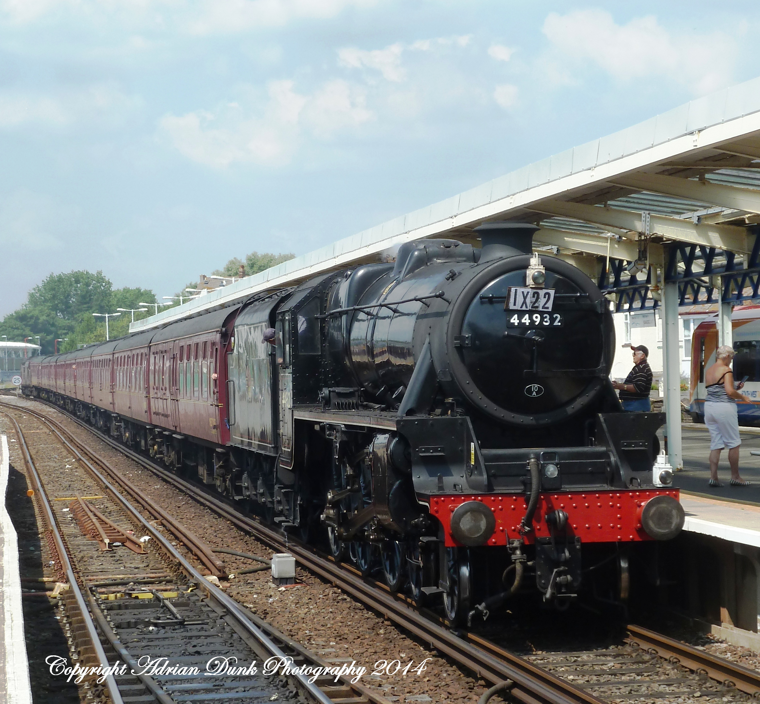 Steam Train no.44932 LMS Stanier Class 5 (Black 5)