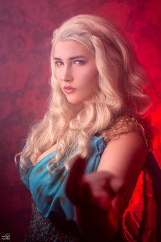 Daenerys Targaryen 9