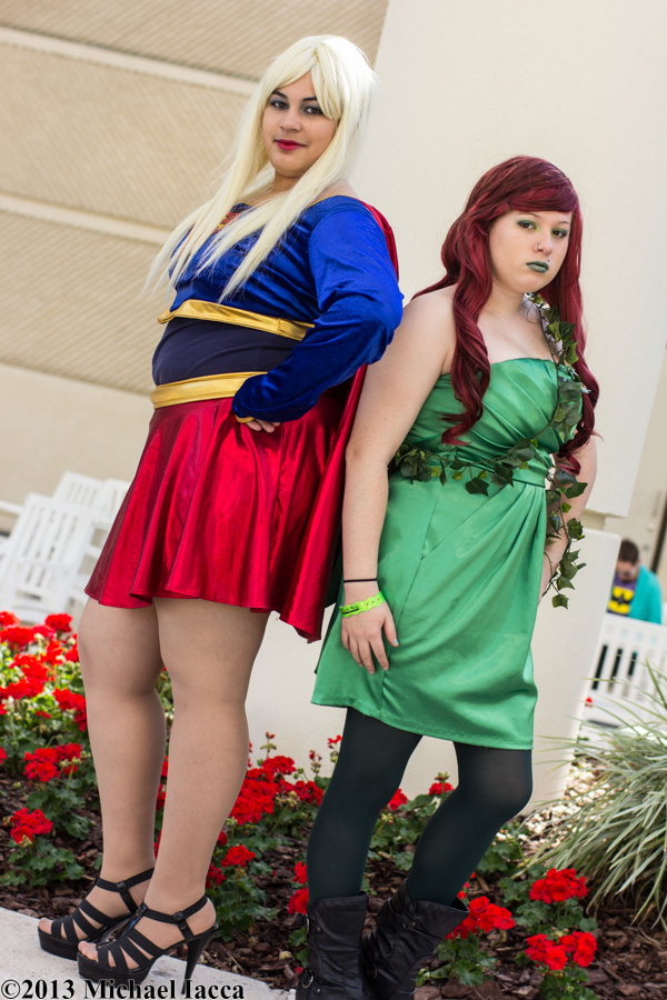 Supergirl and Poison Ivy 1